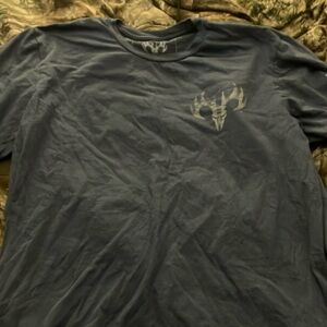 Buck wear size medium shirt